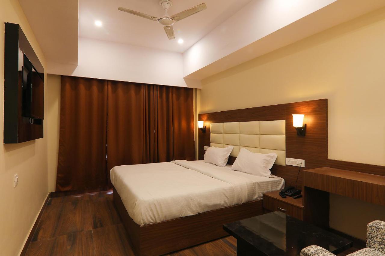Fabhotel Blueark Lucknow Buitenkant foto