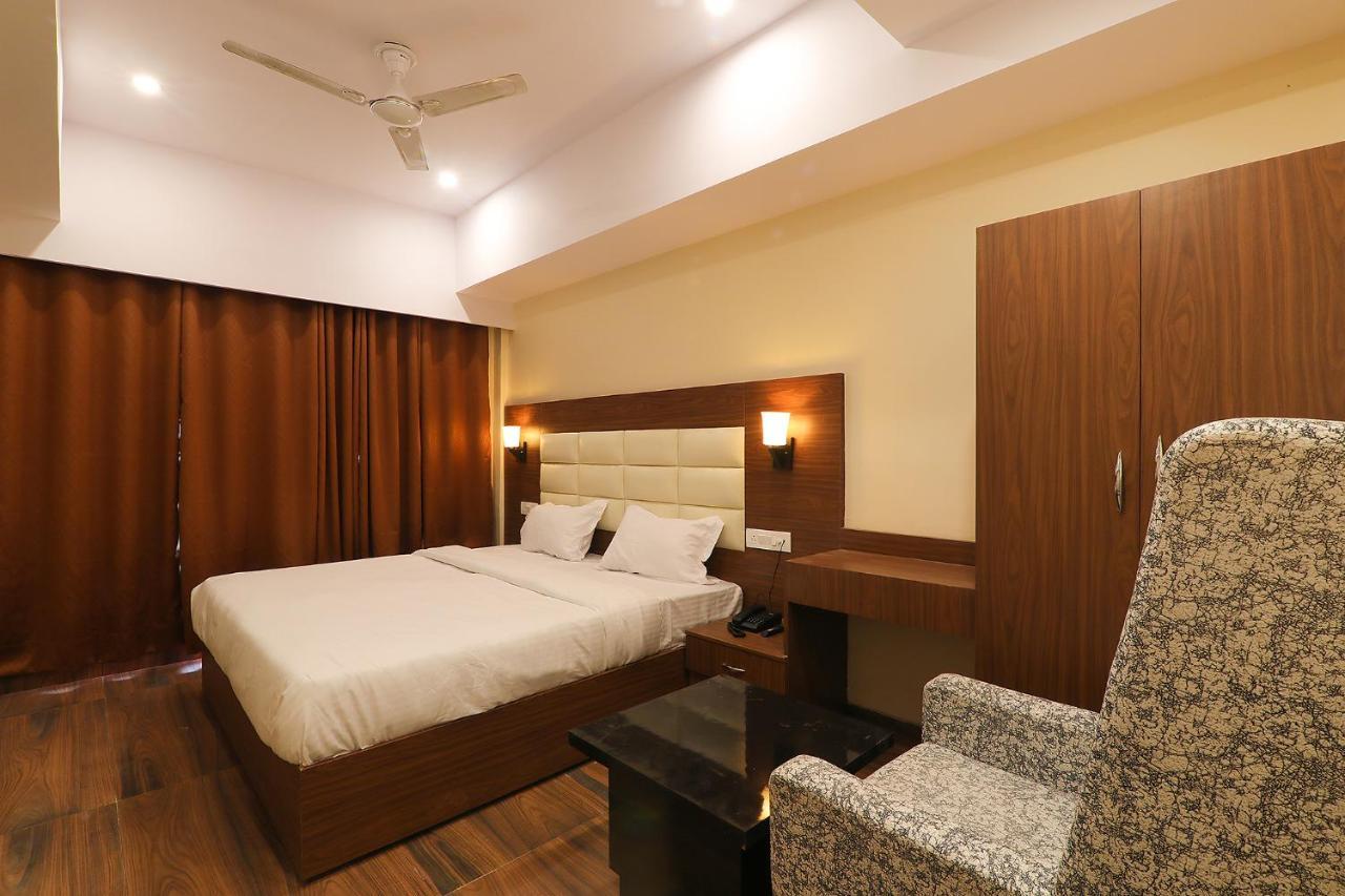 Fabhotel Blueark Lucknow Buitenkant foto
